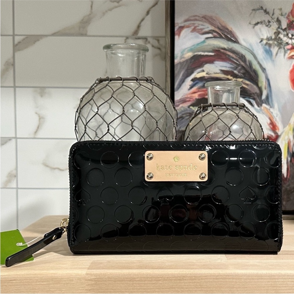 New! Kate Spade Neda Wallet Yaletown Black Patent Polyvinyl
